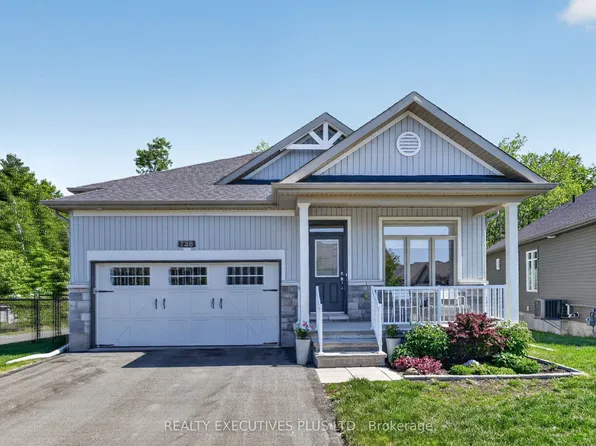 738 Du Rivage St, Clarence Rockland, ON K4K 0K2