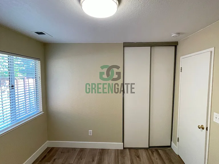 1660 Etta Way — Photo 20