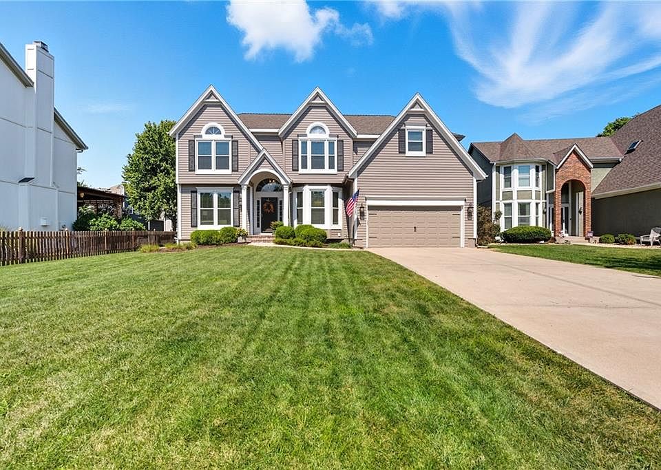 8002 W 131st Ter, Overland Park, KS 66213 | Zillow