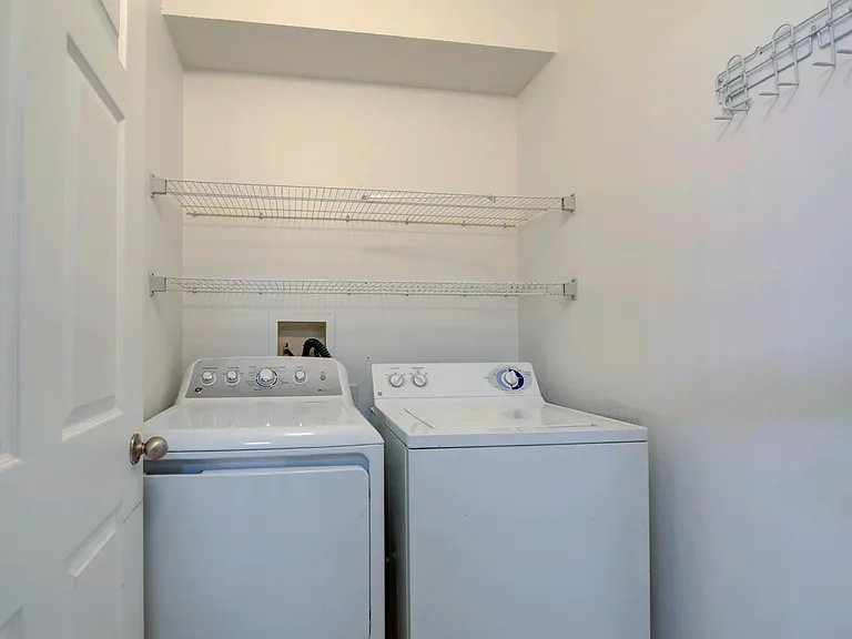 533 NE 3rd Ave #131 — Photo 19