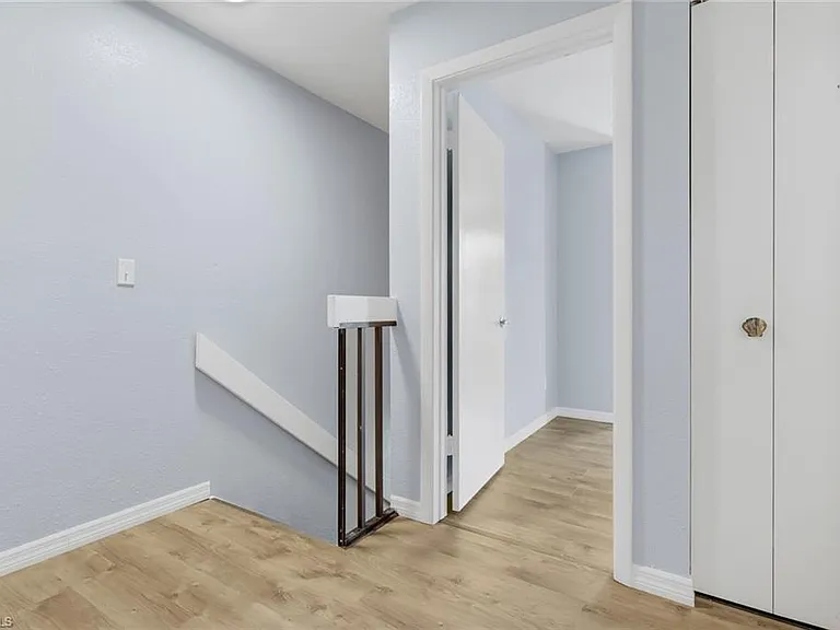 6085 Lake Front Dr — Photo 10