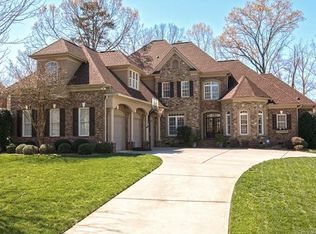 1900 Summit View Pl, Waxhaw, NC 28173