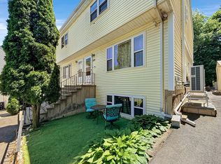31 Wallace Cir #31, Malden, MA 02148