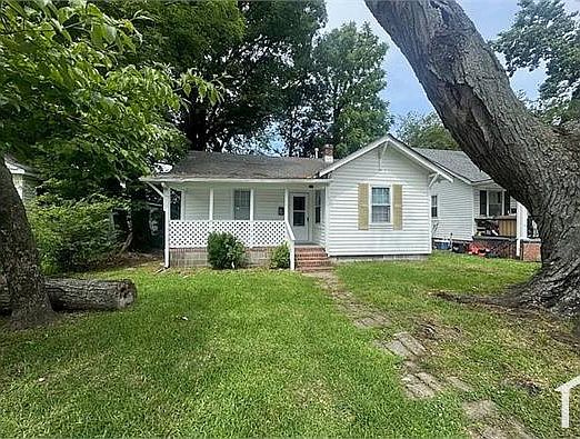2nd image of 427 Highland Ave