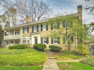 2723 Cranlyn Rd, Shaker Heights, OH 44122