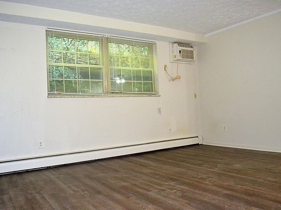 4th image of 3807 Ferdinand Pl APT 13
