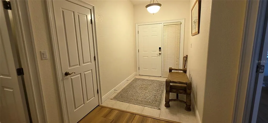 2 bed, 2.0 bath, 2021 sqft, $4,500 — Photo 3