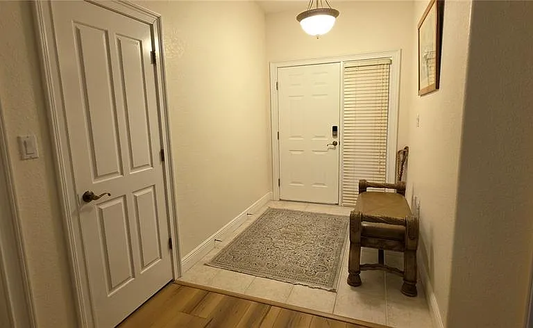 222 Lewis Cir #142 — Photo 3