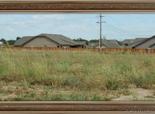 2912 SE Stonewall Dr, Bartlesville, OK 74006