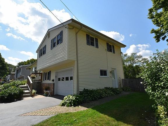 3rd image of 15 Juneberry Ln