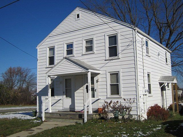 1st image of 1219-1221 Myers Ave