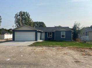404 N 4th St W, Homedale, ID 83628