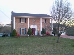 112 Walnut Hill Dr, Richmond, KY 40475