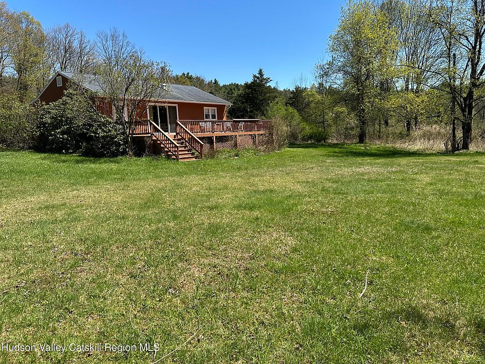 1st image of 28 Shultis Farm Road