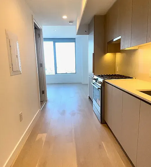 3 Court Sq #2906 — Photo 1