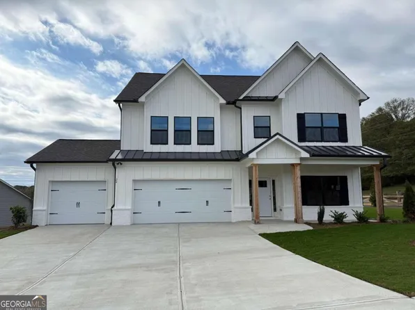 24 Hidden Fields Way, Hoschton, GA 30548