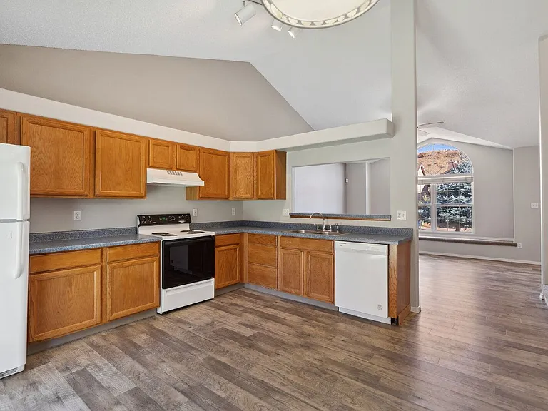 7430 Julynn Rd — Photo 13