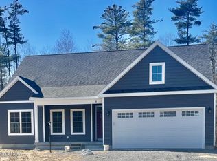 38 Burnham Rd, Wilton, NY 12831