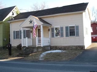 134 Tomhannock Rd, Valley Falls, NY 12185