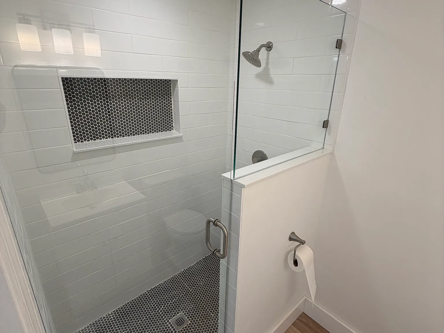 3 bed, 1115 sqft, $2,350 — Photo 4