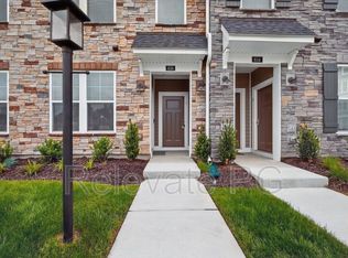 636 Brookwood Glen Ter #B, Glen Allen, VA 23060