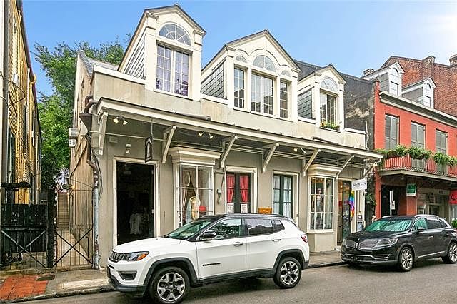 1st image of 925 Royal St #203