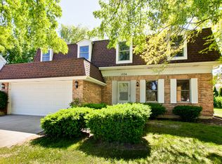 1336 Gail Dr, Buffalo Grove, IL