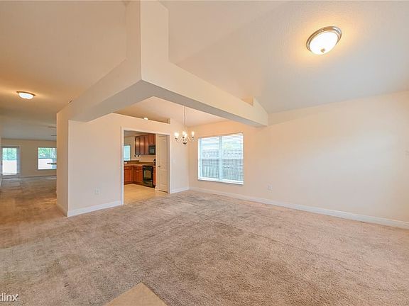4th image of 18507 Dajana Ave