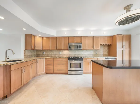 525 Bayfront Dr #525, Boynton Beach, FL 33435