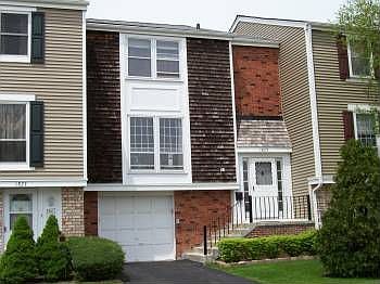 1st image of 1823 Williamsburg Dr