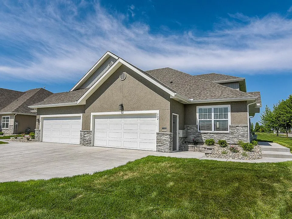 Willow Chase Twin Homes