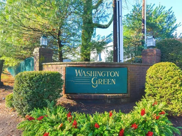 6 Washington Grn #4, East Walpole, MA 02032