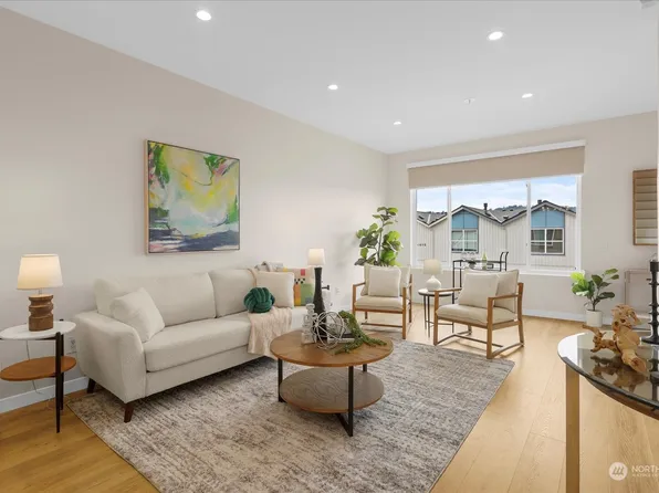 14624 1st Lane NE #103, Duvall, WA 98019