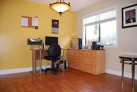 5th image of 466 Sunnybrook Ct