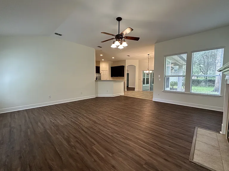 5204 Comfort Ct — Photo 14