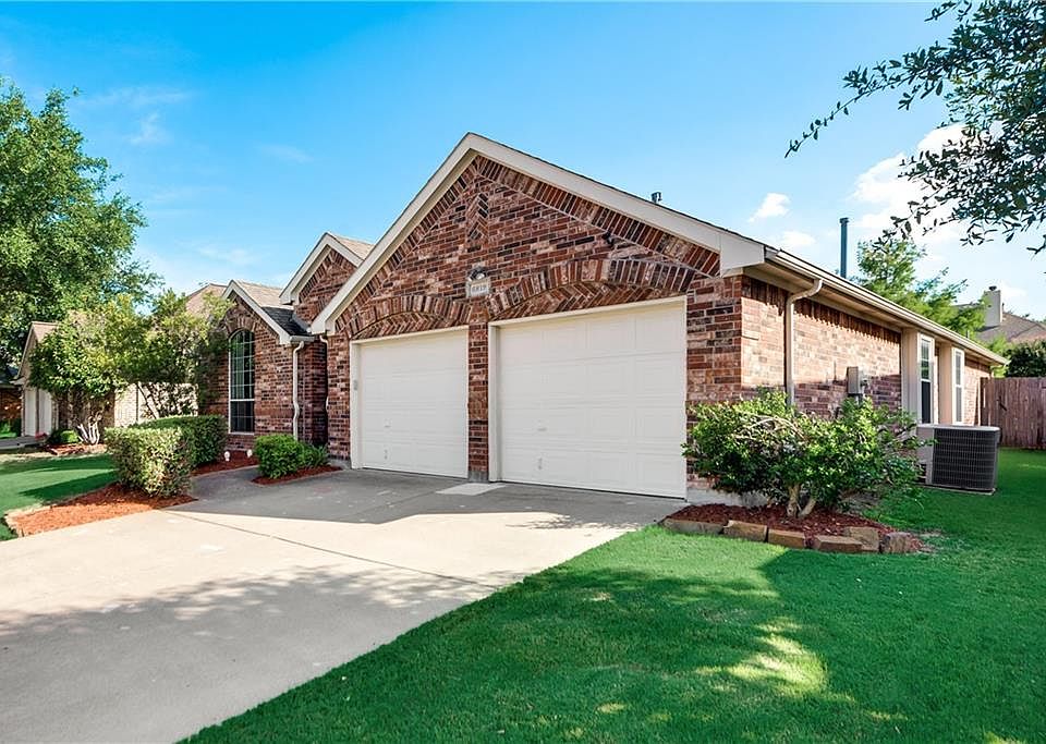 1st image of 6819 Lagoon Dr