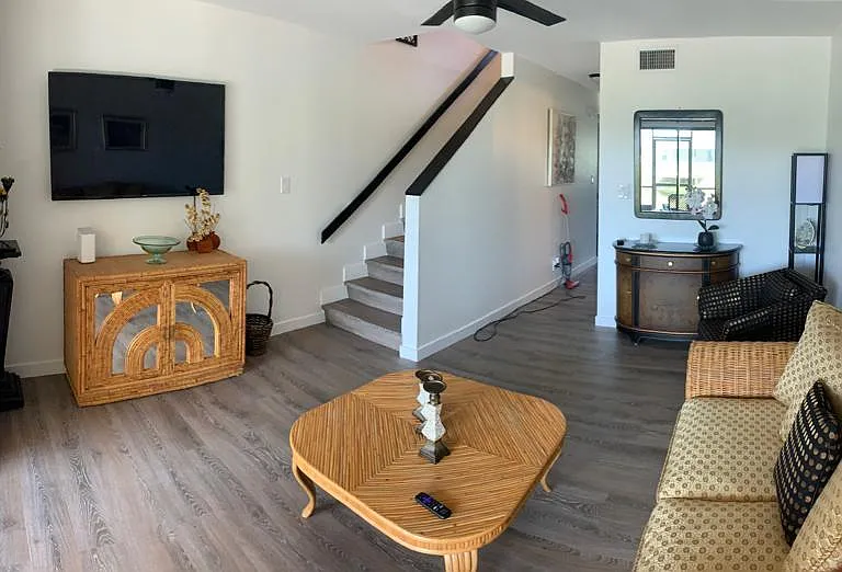 134 Lavender Ave — Photo 1