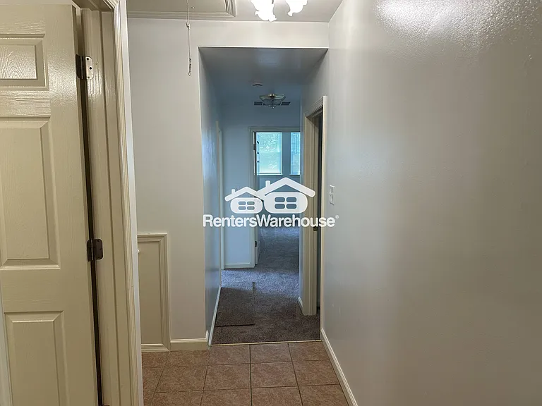17825 Falls Rd — Photo 22