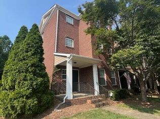 210 Grindstone Dr, Apex, NC 27502