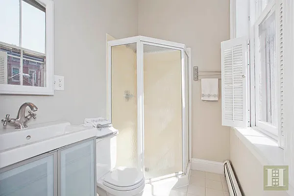 Sold by Halstead Property | media 5