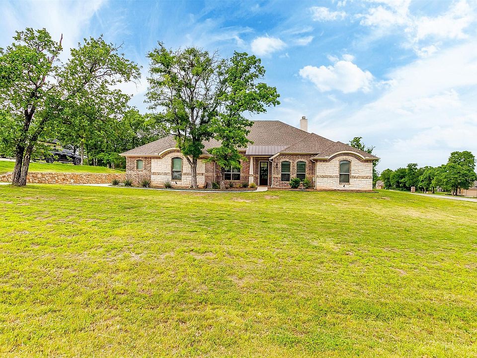 1st image of 102 Eagle Dr