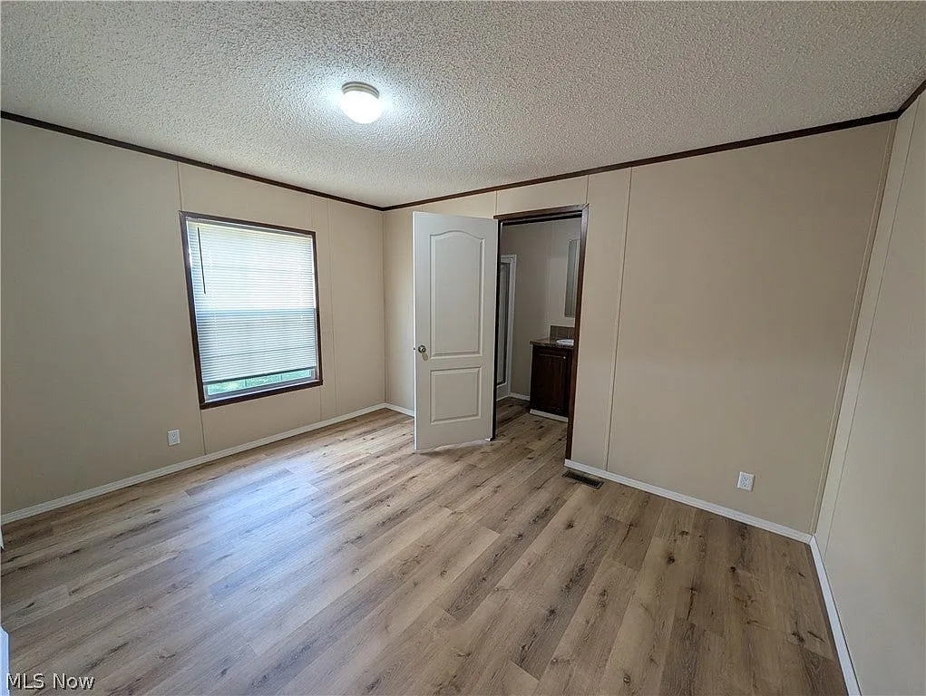 3 bed, 924 sqft, $1,100 — Photo 4