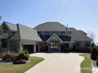 1206 S Ridge Rd, Duluth, MN 55804