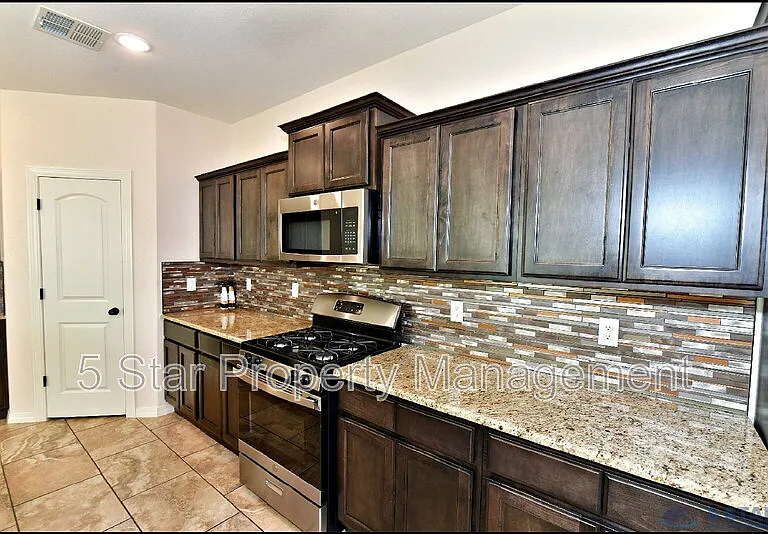2840 Tierra De Moyo Pl — Photo 14