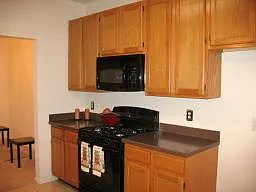 28 Windham Ct — Photo 4