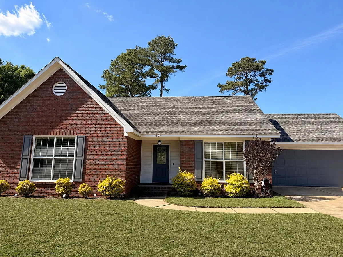 Building Photo - 1304 Woodleigh Rd