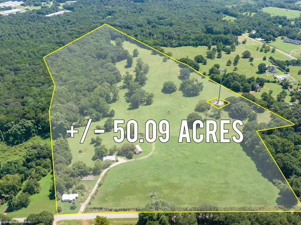 719 Old Athens Dr, Nicholson, GA 30565