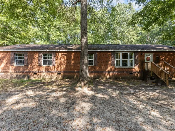 118 W Silver Belle Dr, Zebulon, NC 27597