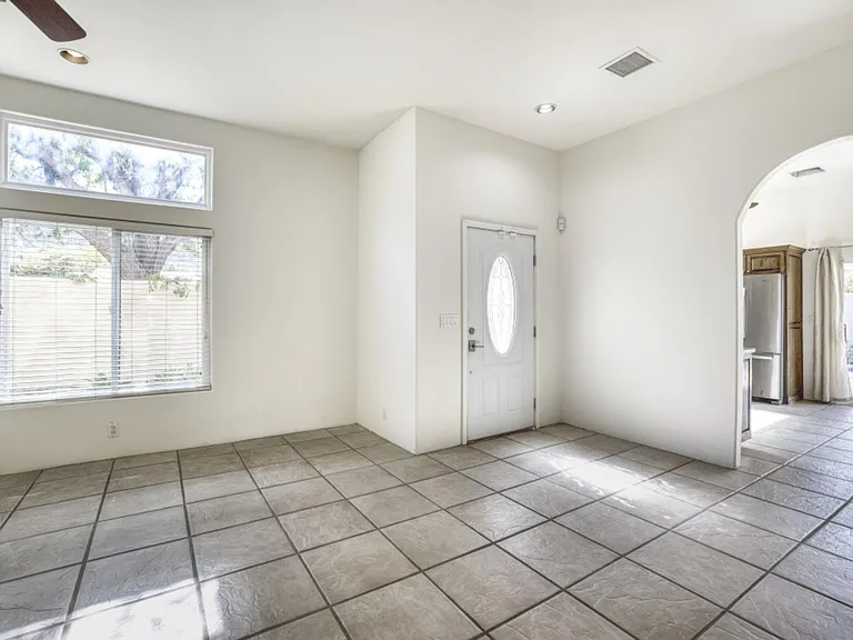 53740 Avenida Navarro — Photo 6