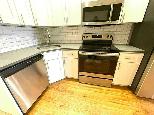 Rented by Blue Egg Realty Corp | media 6